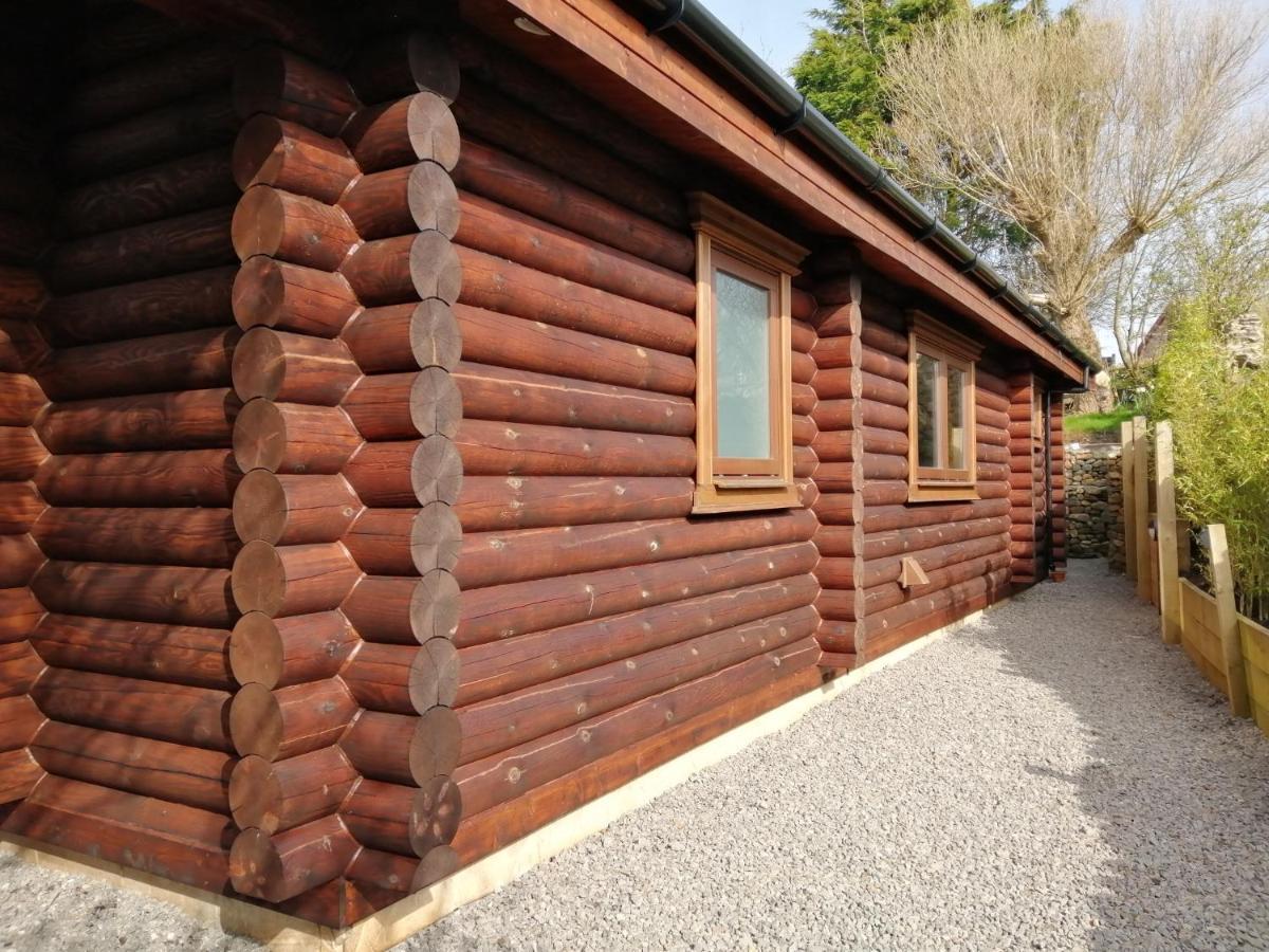 Ravenglass Log Cabin Buitenkant foto