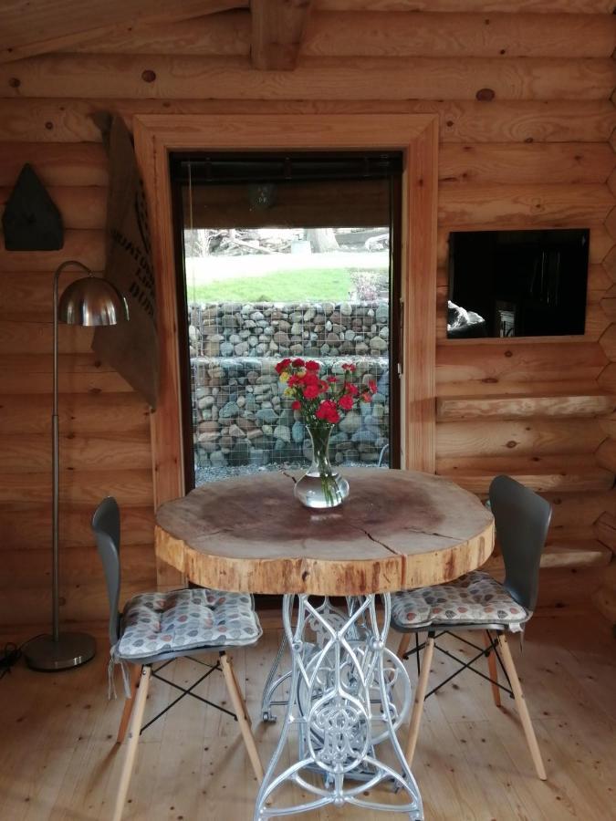 Ravenglass Log Cabin Buitenkant foto